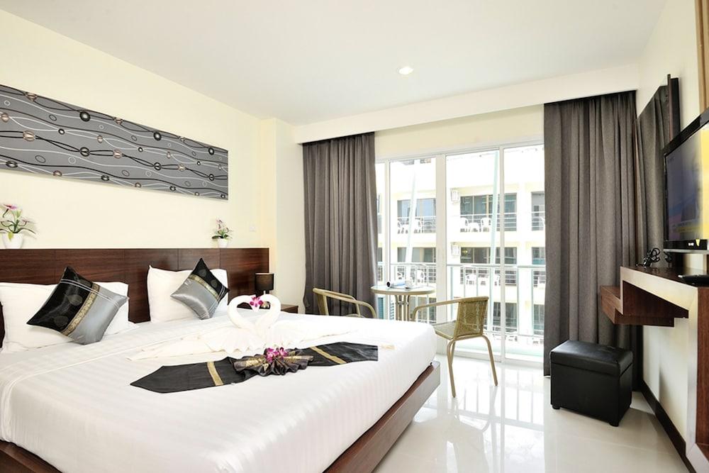 Pimrada Hotel Patong Eksteriør billede