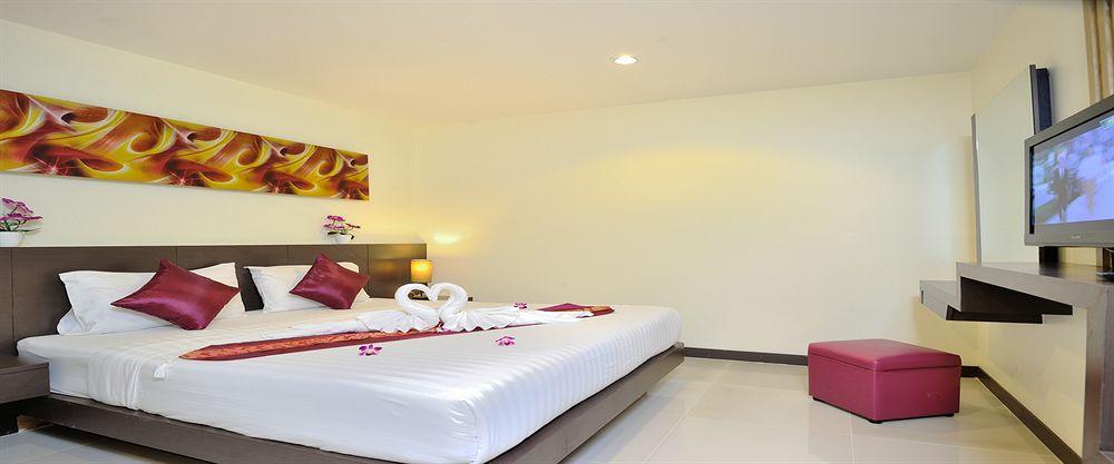 Pimrada Hotel Patong Eksteriør billede