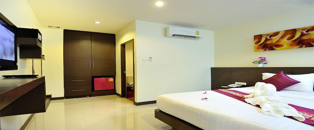 Pimrada Hotel Patong Eksteriør billede