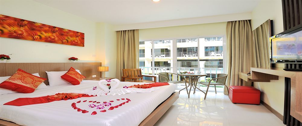 Pimrada Hotel Patong Eksteriør billede