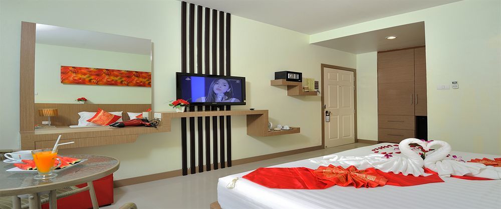 Pimrada Hotel Patong Eksteriør billede