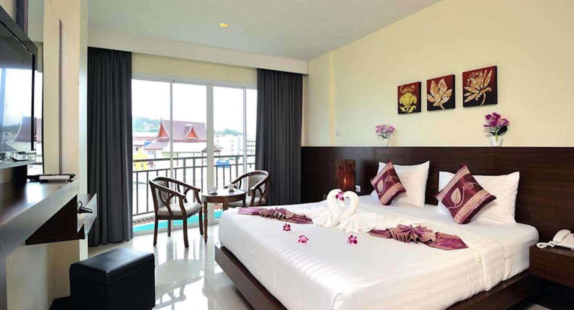Pimrada Hotel Patong Eksteriør billede