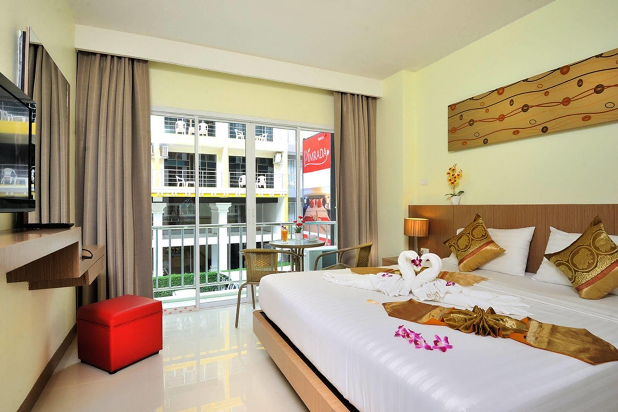 Pimrada Hotel Patong Eksteriør billede