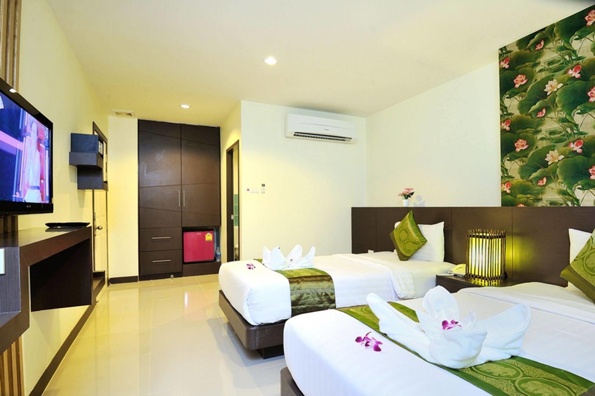 Pimrada Hotel Patong Eksteriør billede