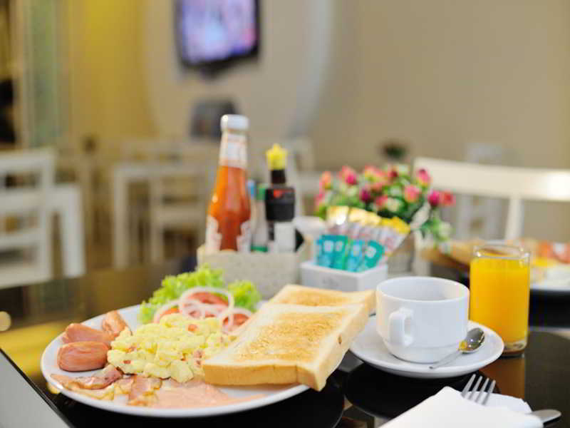 Pimrada Hotel Patong Eksteriør billede